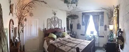 Hotel The Cair Paravel Scarborough